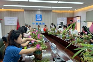 波切蒂诺谈斯特林任意球破门：赛后我告诉他贝克汉姆在颤抖